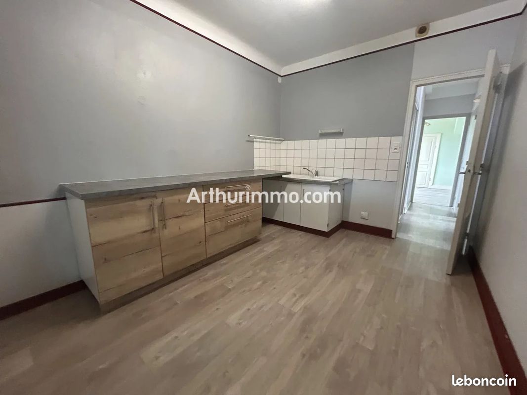Appartement 3 pièces 69 m² · à Chaussin · 69 m² · 480 €/mois