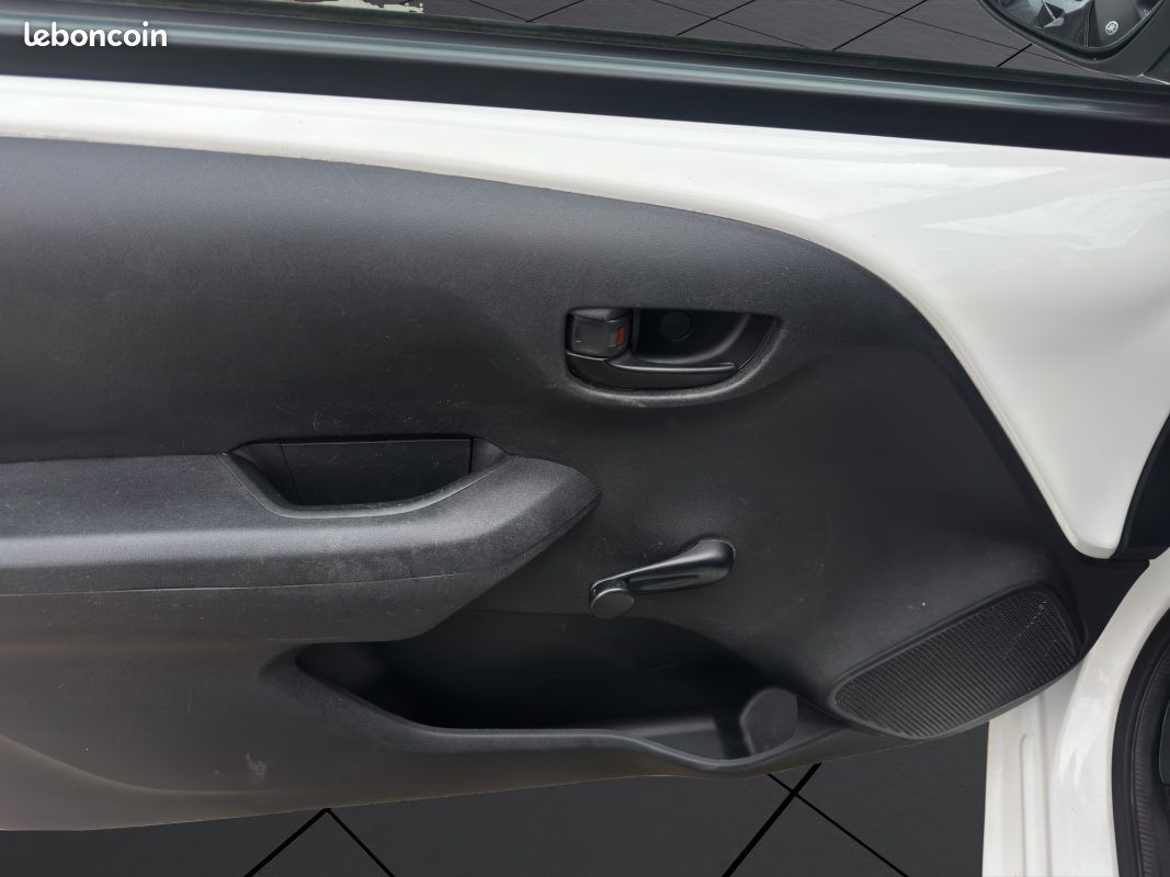 TOYOTA AYGO II 1.0 VvT-I 69 ACTIVE (image 13)