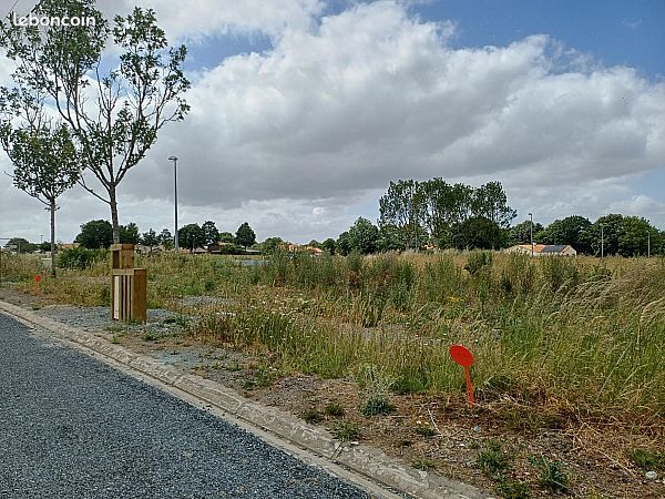 Terrain 436 m² Mortagne Sur Sevre · à Mortagne-sur-Sèvre · 55 900 €