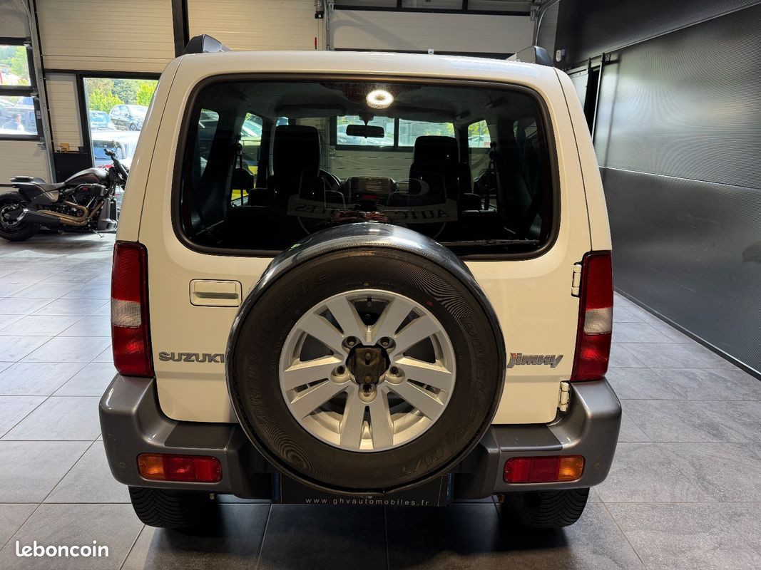 SUZUKI JIMNY 1,3L VVT 86Ch 4X4 3 PORTES 1ère MAIN (image 4)