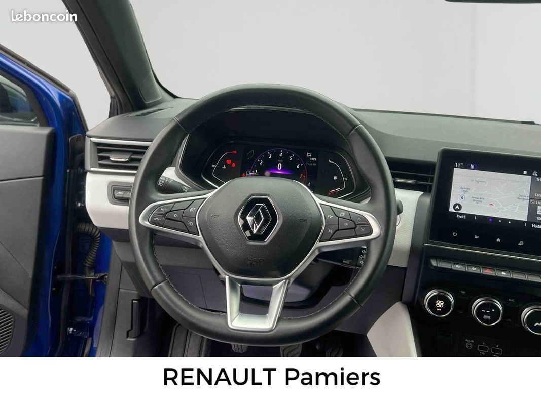 RENAULT Clio TCe 90 Techno (image 13)