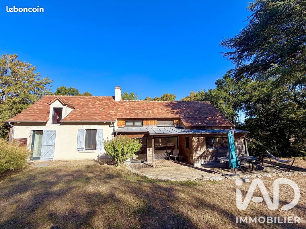 Maison 7 pièces 135 m² · à Saint-Hilaire-sur-Benaize · 135 m² · 261 000 €