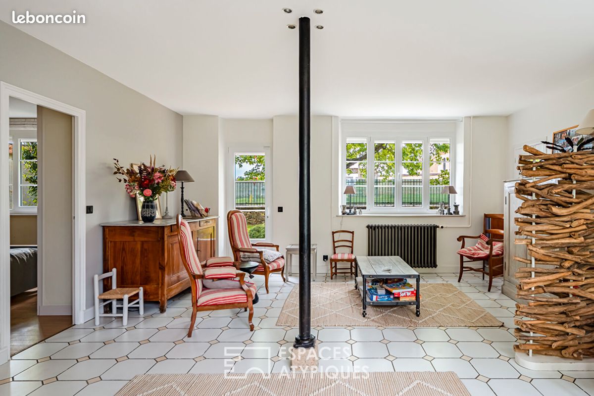 Maison 6 pièces 159 m² · à Jouars-Pontchartrain · 159 m² · 599 000 €
