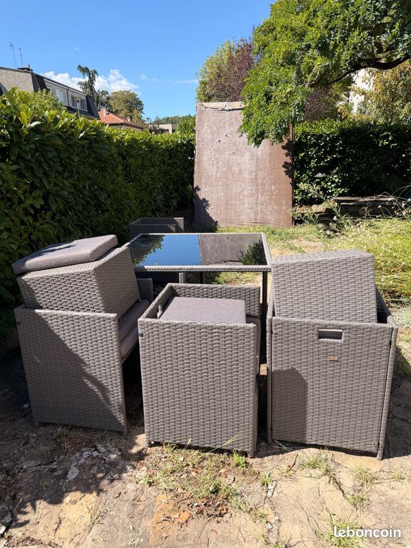 Table et chaise extérieur (image 2)