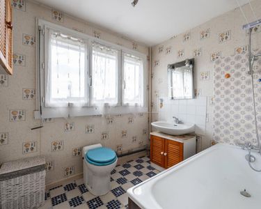 Maison 300 000 € - 104 m²