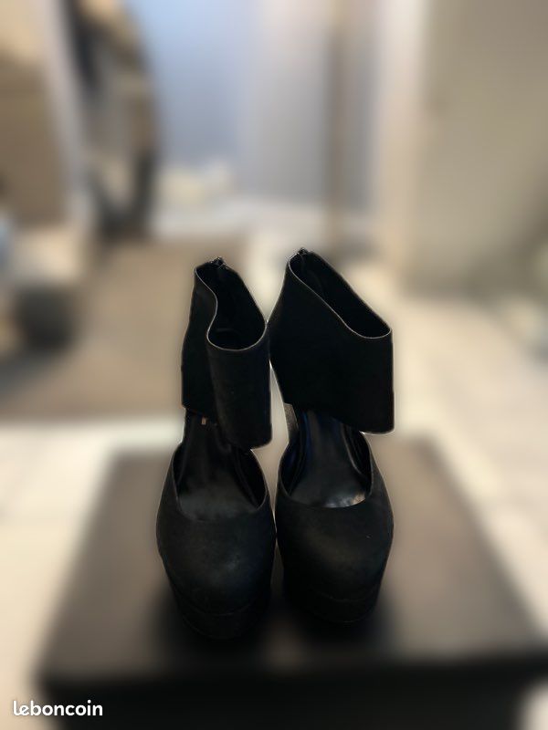 ✨ Talons compensés noirs Office London – élégants & confortables (image 1)