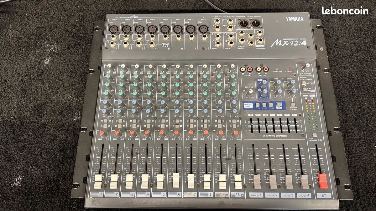 Console mixage Yamaha MG 12 FX (image 1)