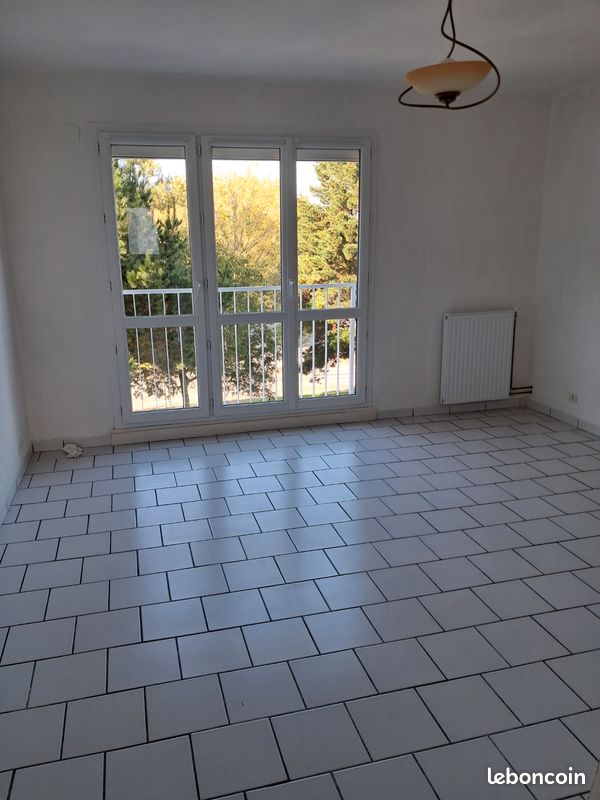 Appartement 3 pièce(s) 64 m²à louer Reze