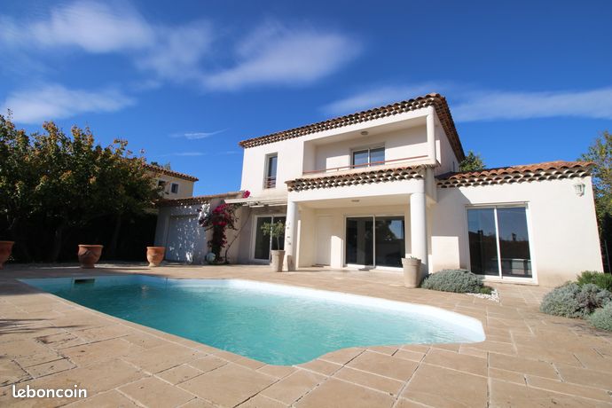 Location meublée au calme avec piscine