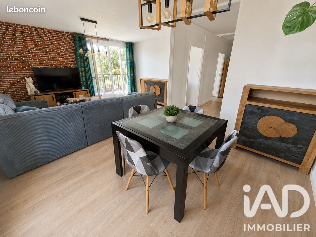 Appartement 3 pièces 77 m² · à Saint-Pierre-des-Corps · 77 m² · 106 000 €