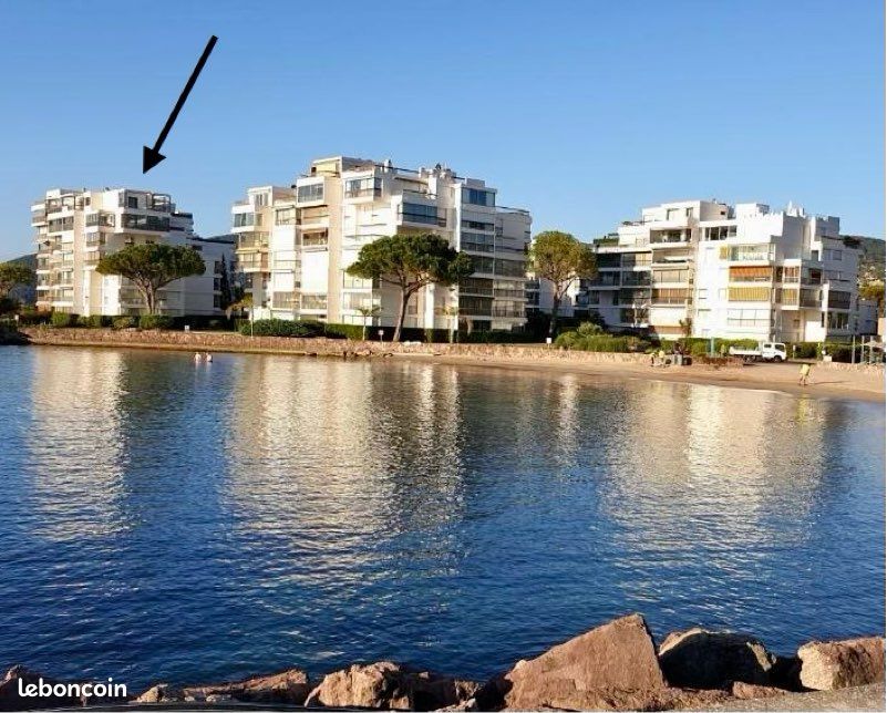Appartement 1 pièce 46 m² · à Mandelieu-la-Napoule · 46 m² · 1 350 €