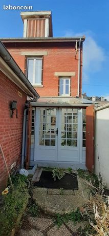 https://img.leboncoin.fr/api/v1/lbcpb1/images/90/93/74/90937495095c067ee120f6a70232c10150ae75c7.jpg?rule=ad-image