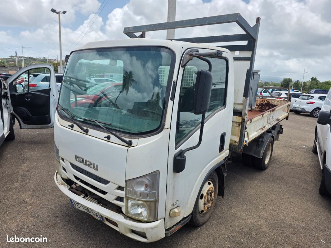 Vend Isuzu tribune bonne m (image 1)