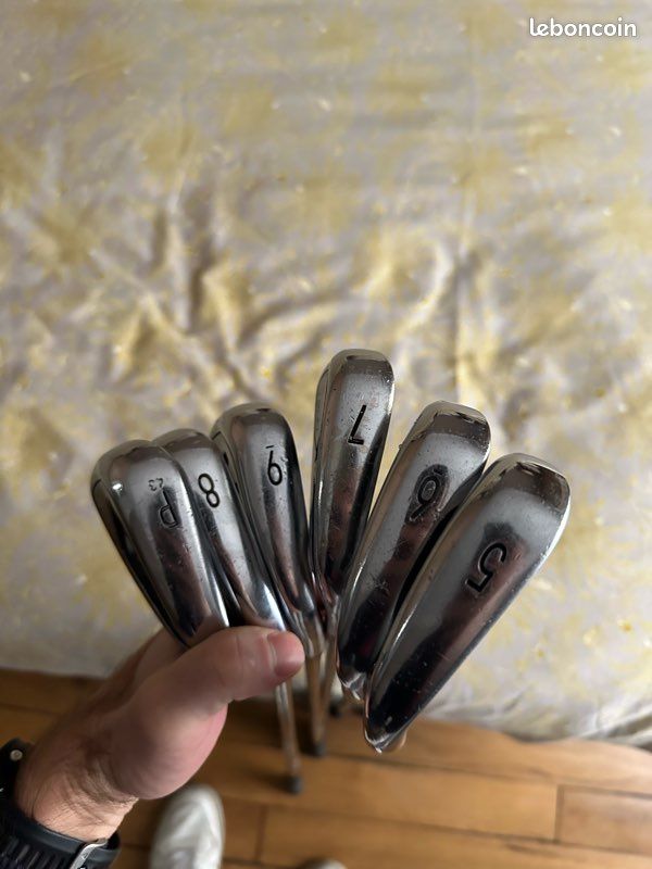 Lot De Fers De Golf Titleist T200 Forgés - 5 à PW, 6 Pièces, Droitier, Pointe Conique 355, Occasion