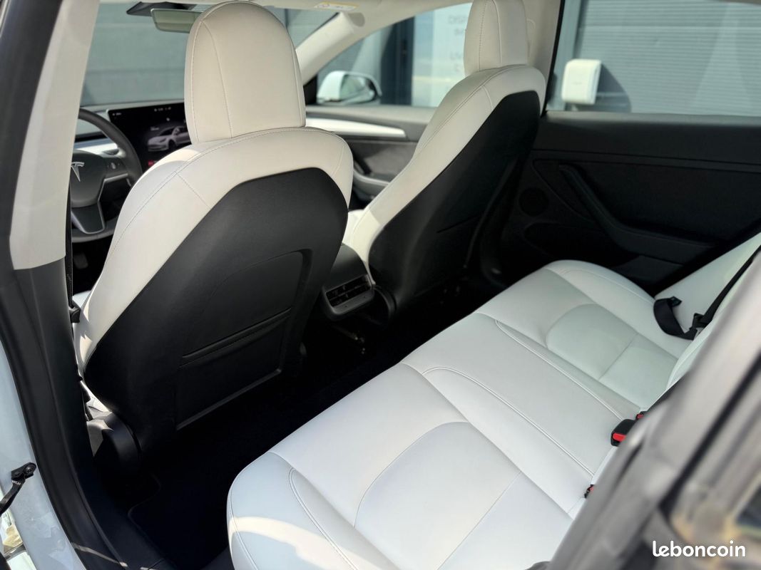 TESLA MODEL 3 Long Range Dual Motor 11/2022 AWD SOH 91,6% (image 18)