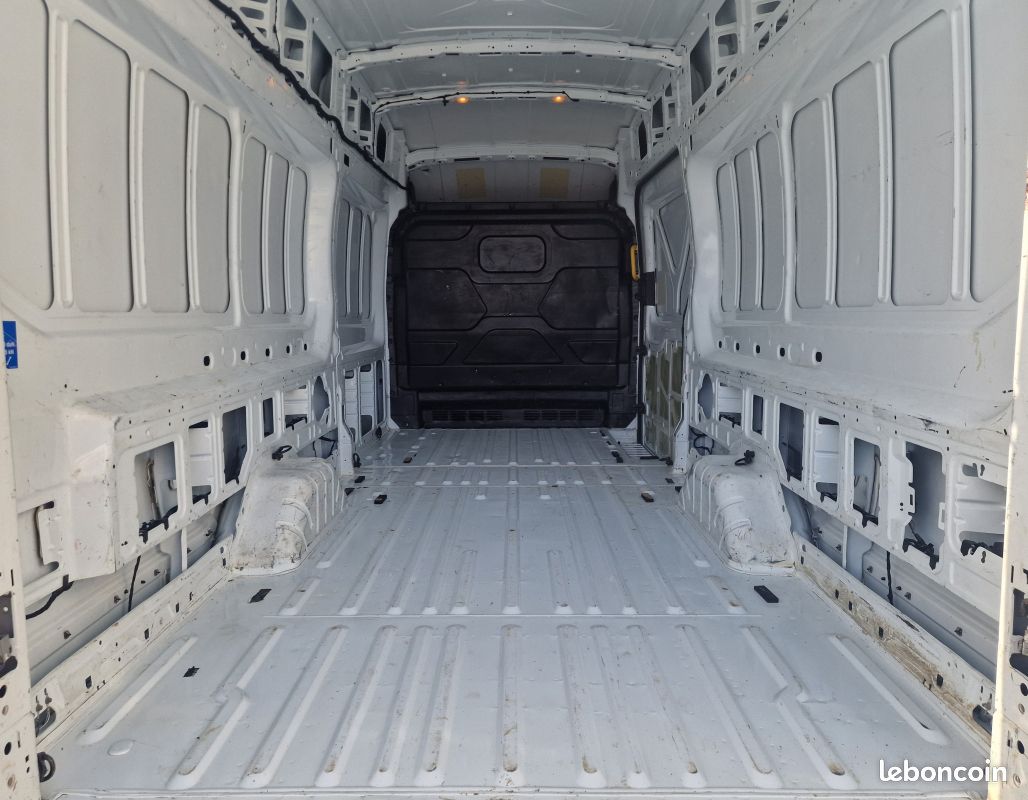 FORD Transit L4H3 2.0 tdci 130 ch TREND BUSINESS (image 9)
