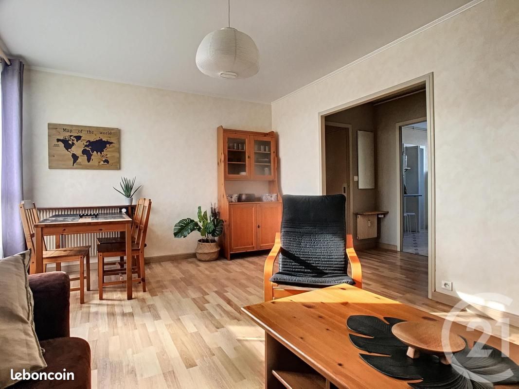 Appartement 1 pièce 9 m² · à Compiègne · 9 m² · 460 €