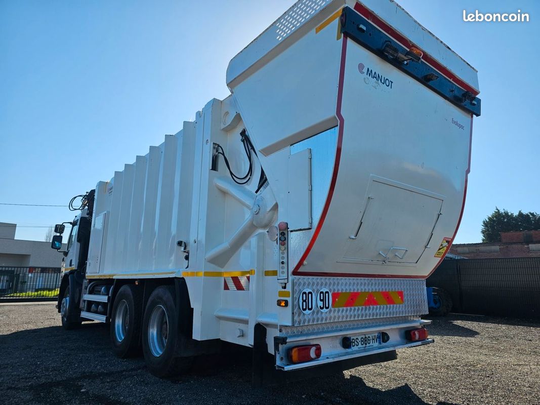 Renault Renault Lander 6x4 / 127600km / grue HIAB (image 19)