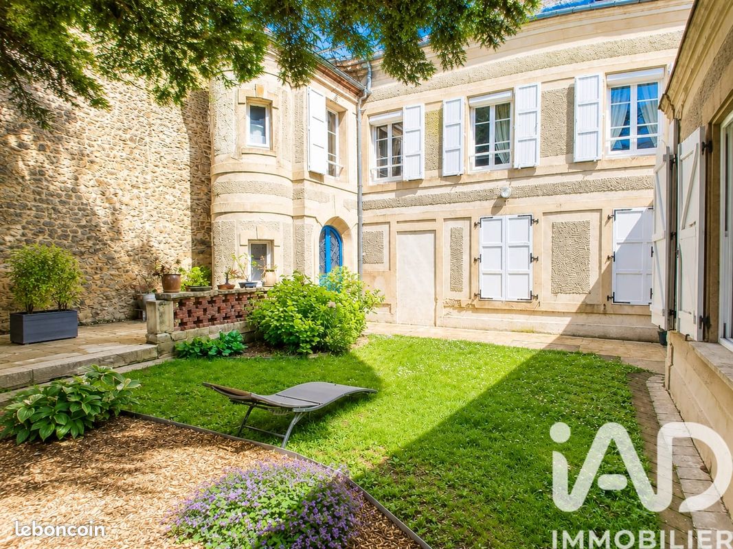 Appartement 3 pièces 81 m² · à Charleville-Mézières · 81 m² · 96 000 €