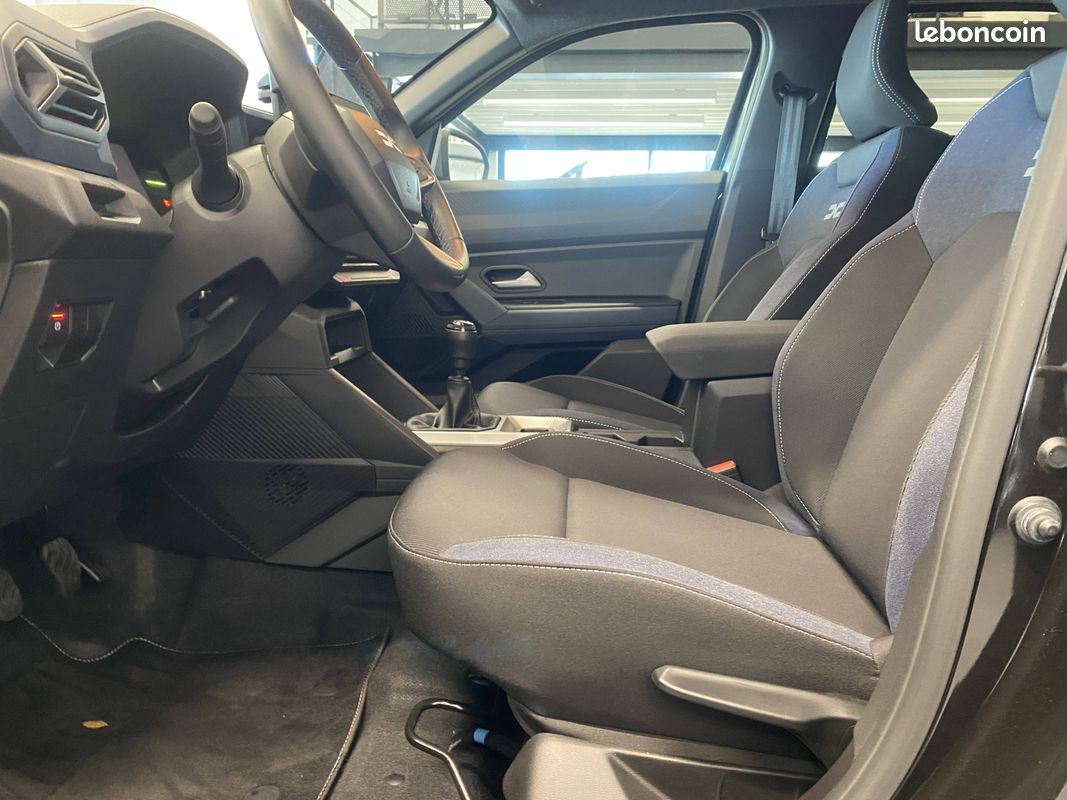 DACIA Duster TCe 130 4x2 Journey (image 15)