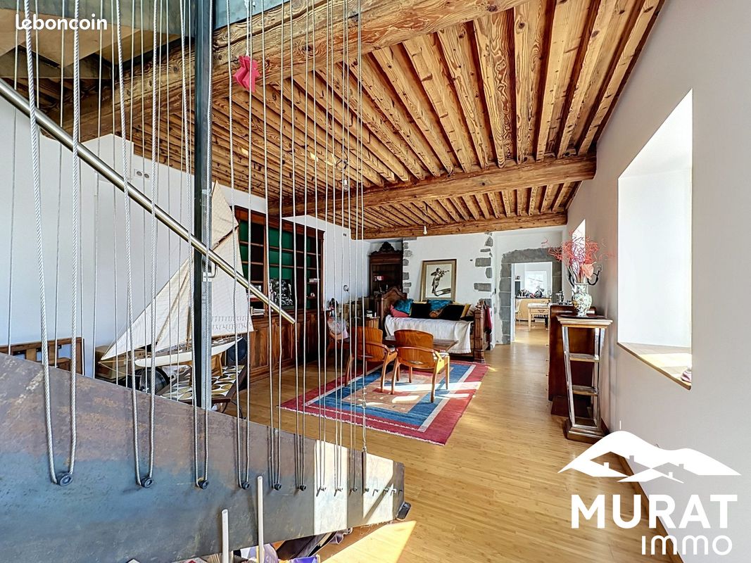 Appartement 4 pièces 132 m² · à Clermont-Ferrand · 132 m² · 367 000 €