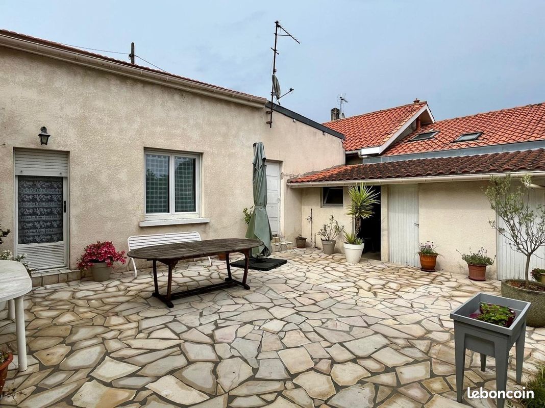 Maison 5 pièces 110 m² · à Bègles · 110 m² · 450 000 €
