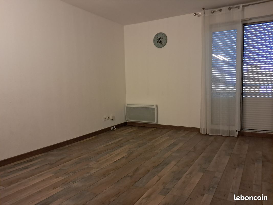 Appartement 1 pièce 23 m² · à Nîmes · 23 m² · 59 000 €