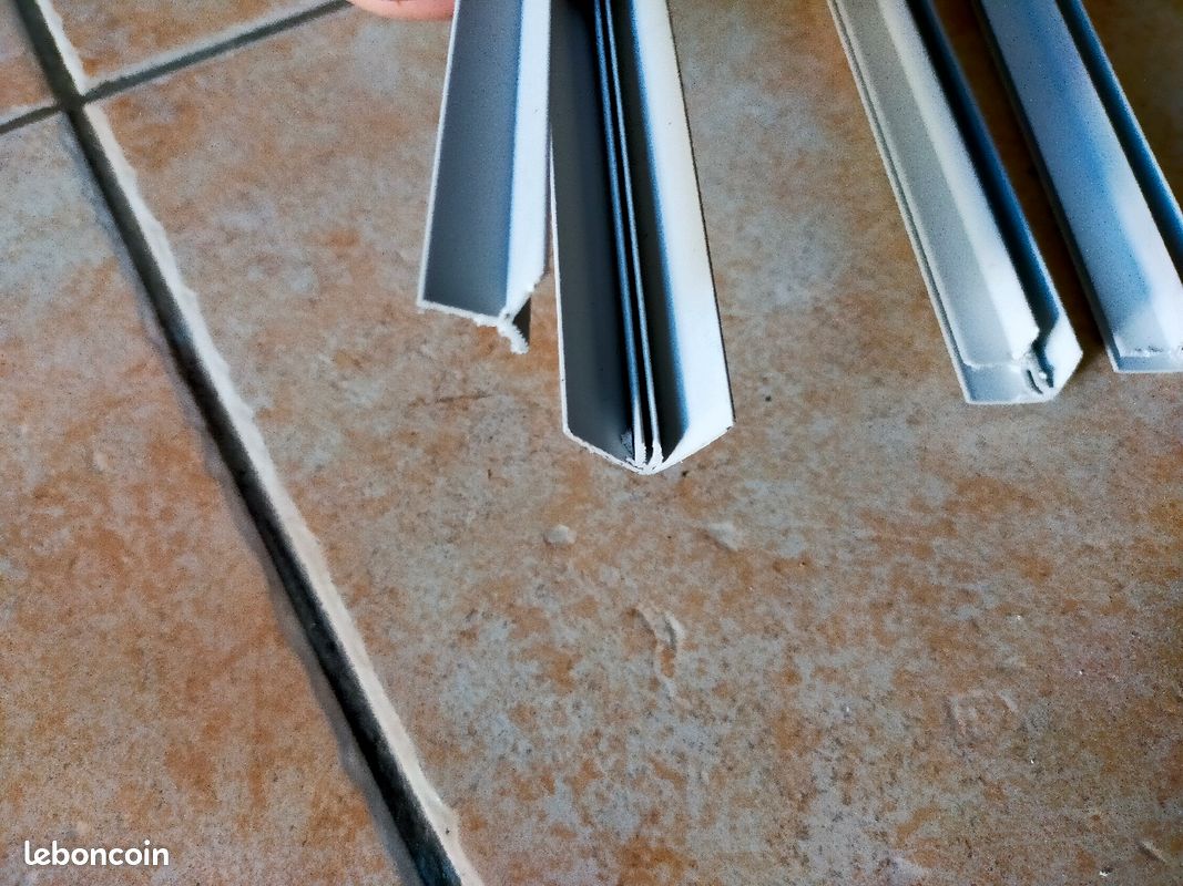 Profil d'angle pour lambris PVC cornière (image 4)