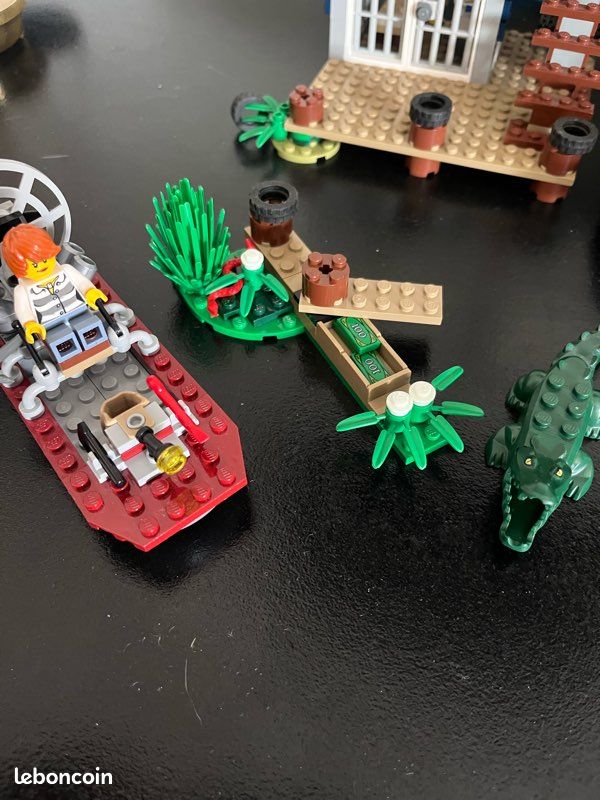 LEGO City 60069 (image 2)