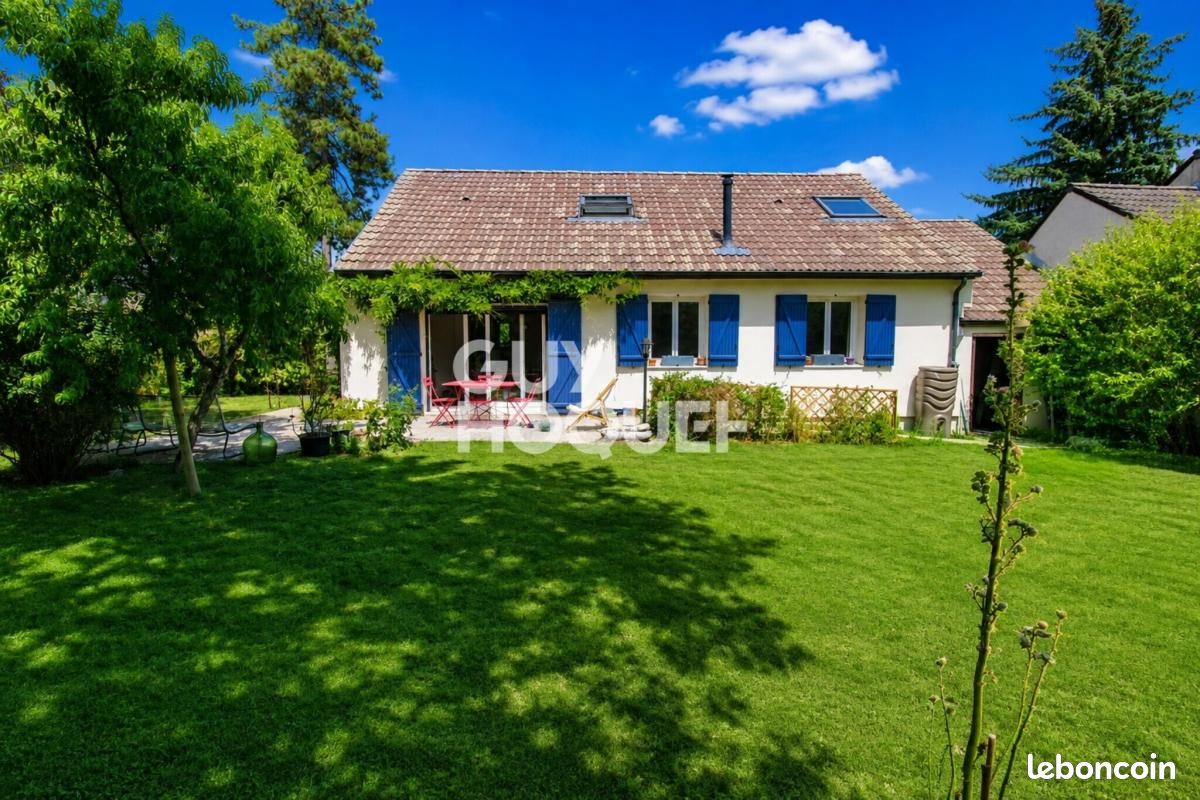 Maison 7 pièces 110 m² · à Évry-Grégy-sur-Yerre · 110 m² · 345 000 €