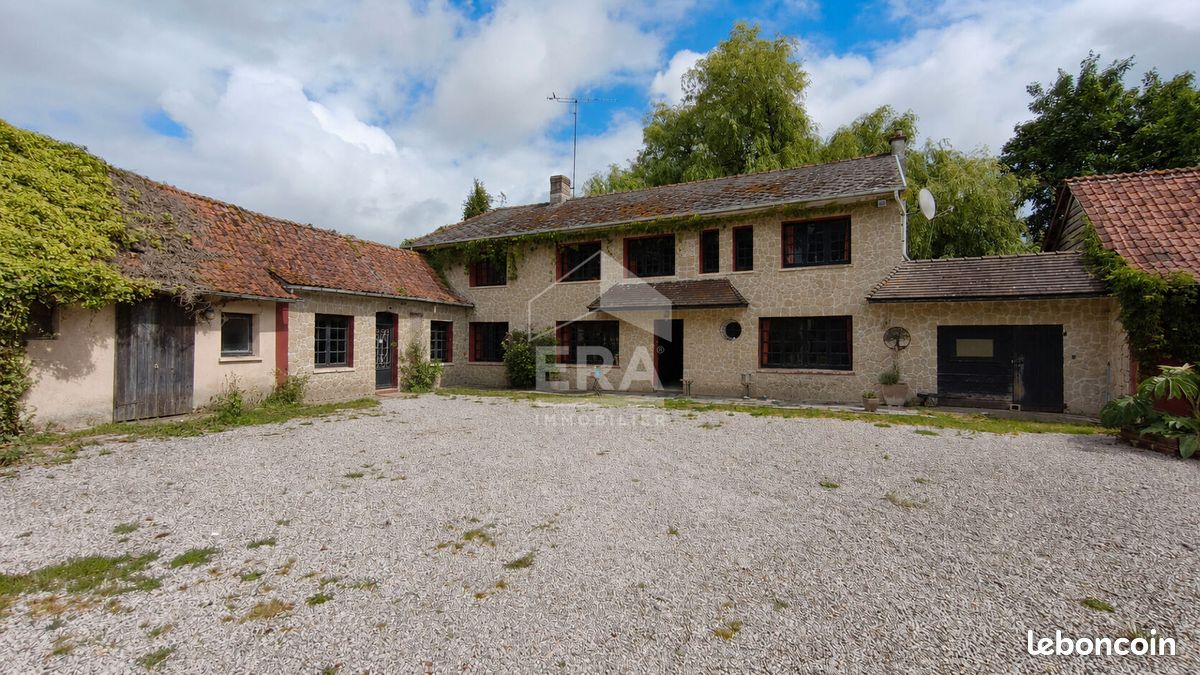 Maison 10 pièces 249 m² · à Hesdin-la-Forêt · 249 m² · 367 500 €