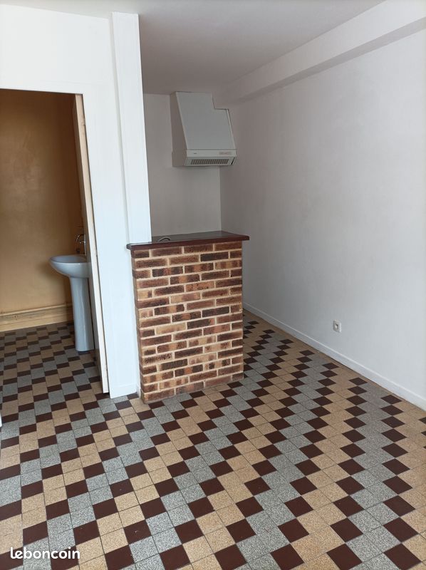 Appartement 1 pièce 17 m² · à Alençon · 17 m² · 260 €