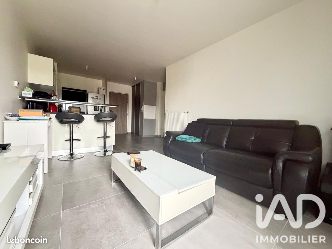 Appartement 2 pièces 43 m² · à Noisy-le-Grand · 43 m² · 245 000 €