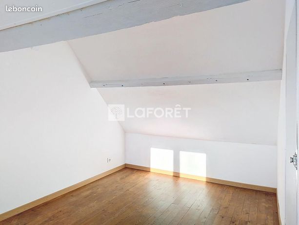 https://img.leboncoin.fr/api/v1/lbcpb1/images/90/a3/95/90a3955d5fa8cc118bdf32ae6955336393871435.jpg?rule=ad-image