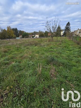 Terrain 1940 m² Lezoux