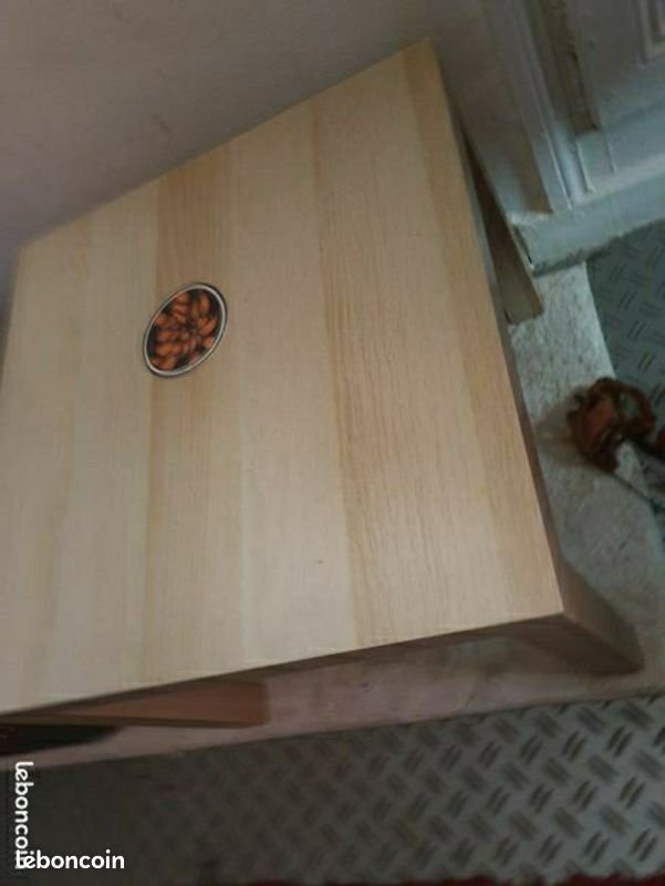 Table carré (image 3)