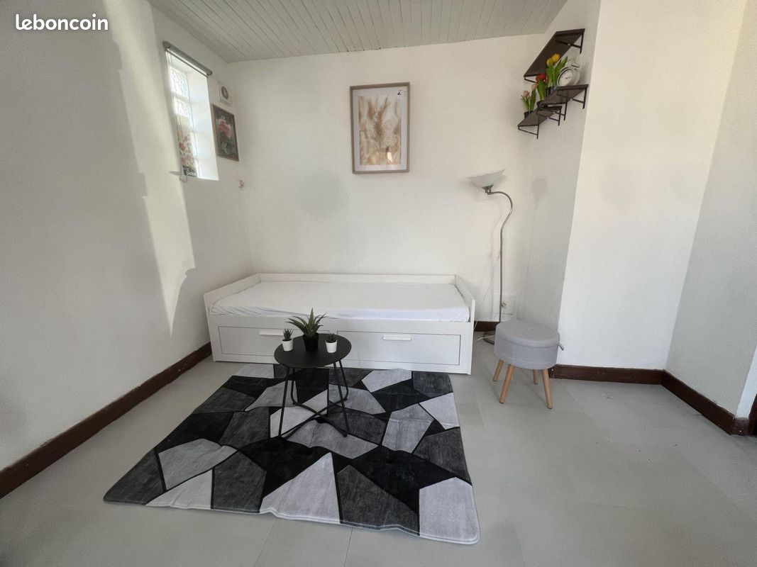 Appartement 1 pièce 28 m² · à Villejuif · 28 m² · 850 €/mois