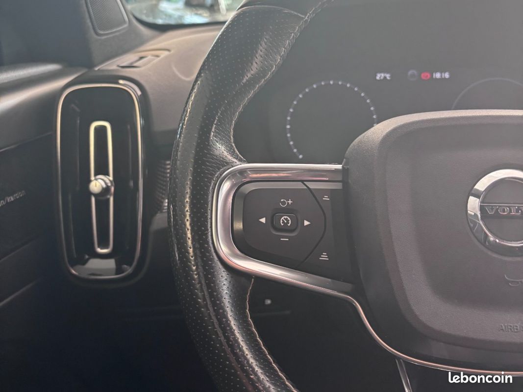 VOLVO XC40 T5 Recharge 180+82 ch DCT7 R-Design (image 19)