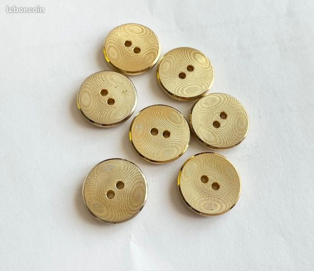 7 BOUTONS DORÉS DE DIAMÈTRE 2cm (image 4)
