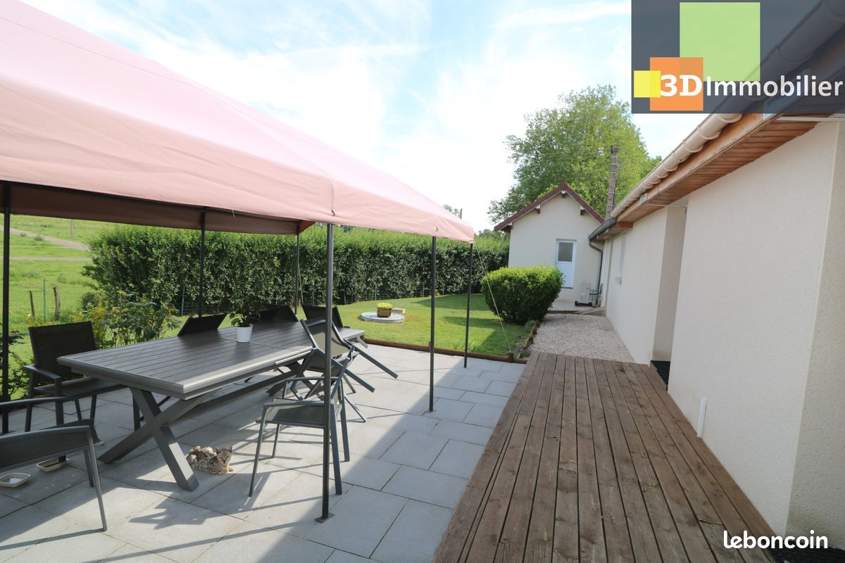 Maison 9 pièces 295 m² · à Chaussin · 295 m² · 332 000 €
