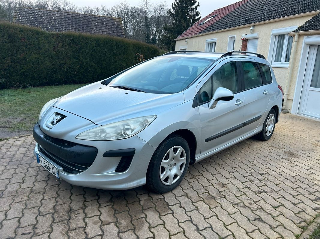 ② pro Peugeot 308 sw 1,6 hdi 90cv grise — Autres pièces automobiles —  2ememain