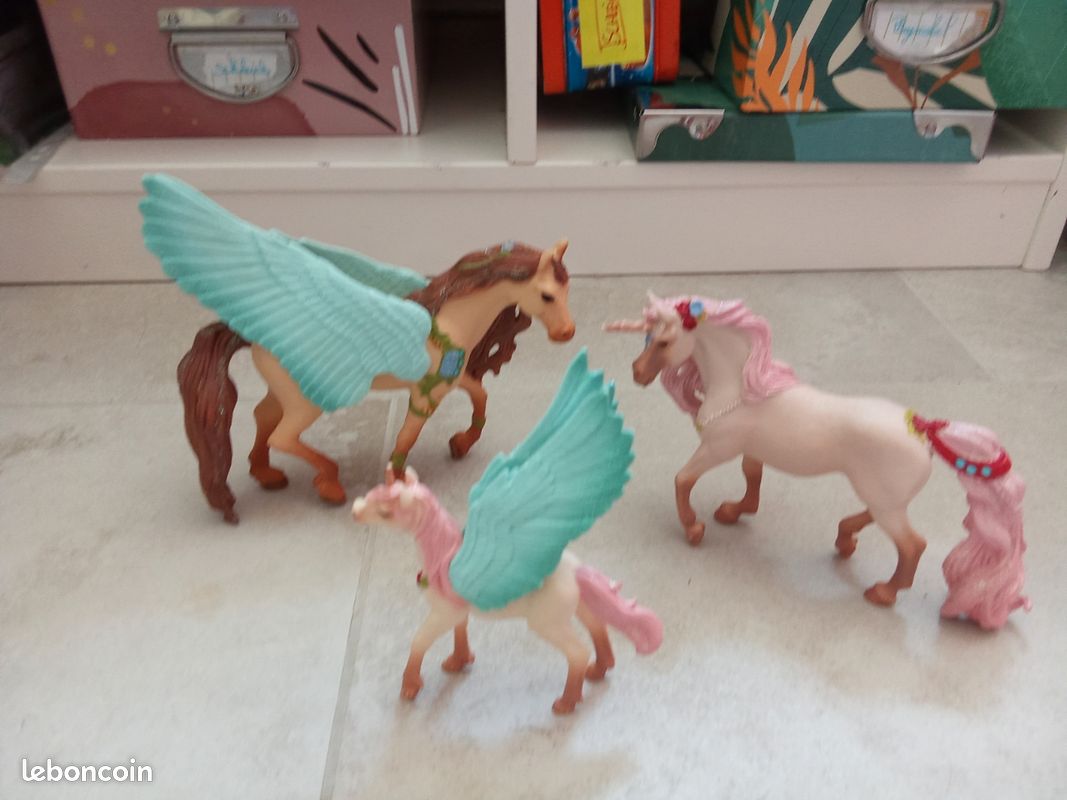 Licorne Pégase poulain bijoux Schleich (image 1)