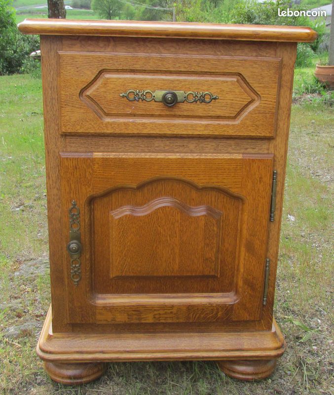 Meuble de chevet (image 1)