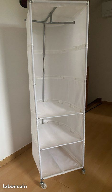 Armoire penderie PVC sur roulette (image 1)