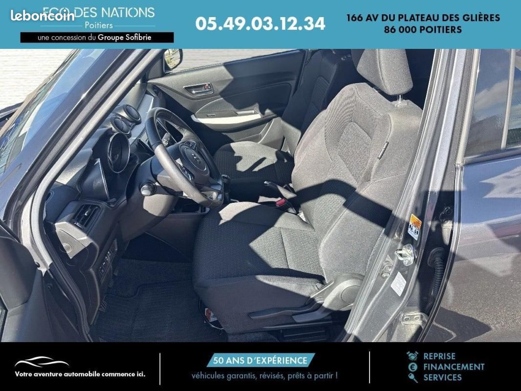Suzuki Swift 1.2 DUALJET HYBRID 83CH PRIVILEGE (image 9)