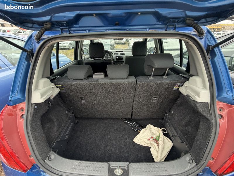 Suzuki SWIFT 1.3 DDIS 75CH GL 5P (image 17)