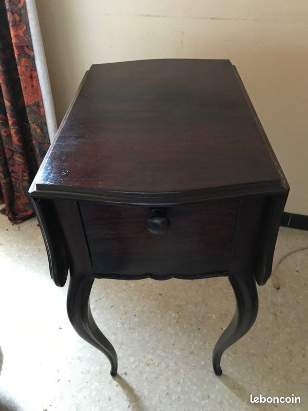 Petite table ancienne pliable (image 1)