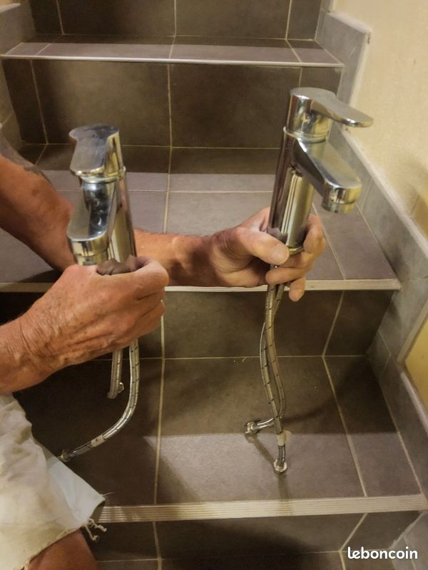 2 Mitigeurs salle de bain (image 1)