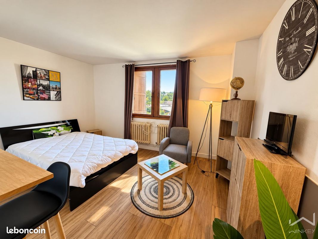 Immeuble 87 m² · à Bourg-Saint-Andéol · 87 m² · 159 000 €