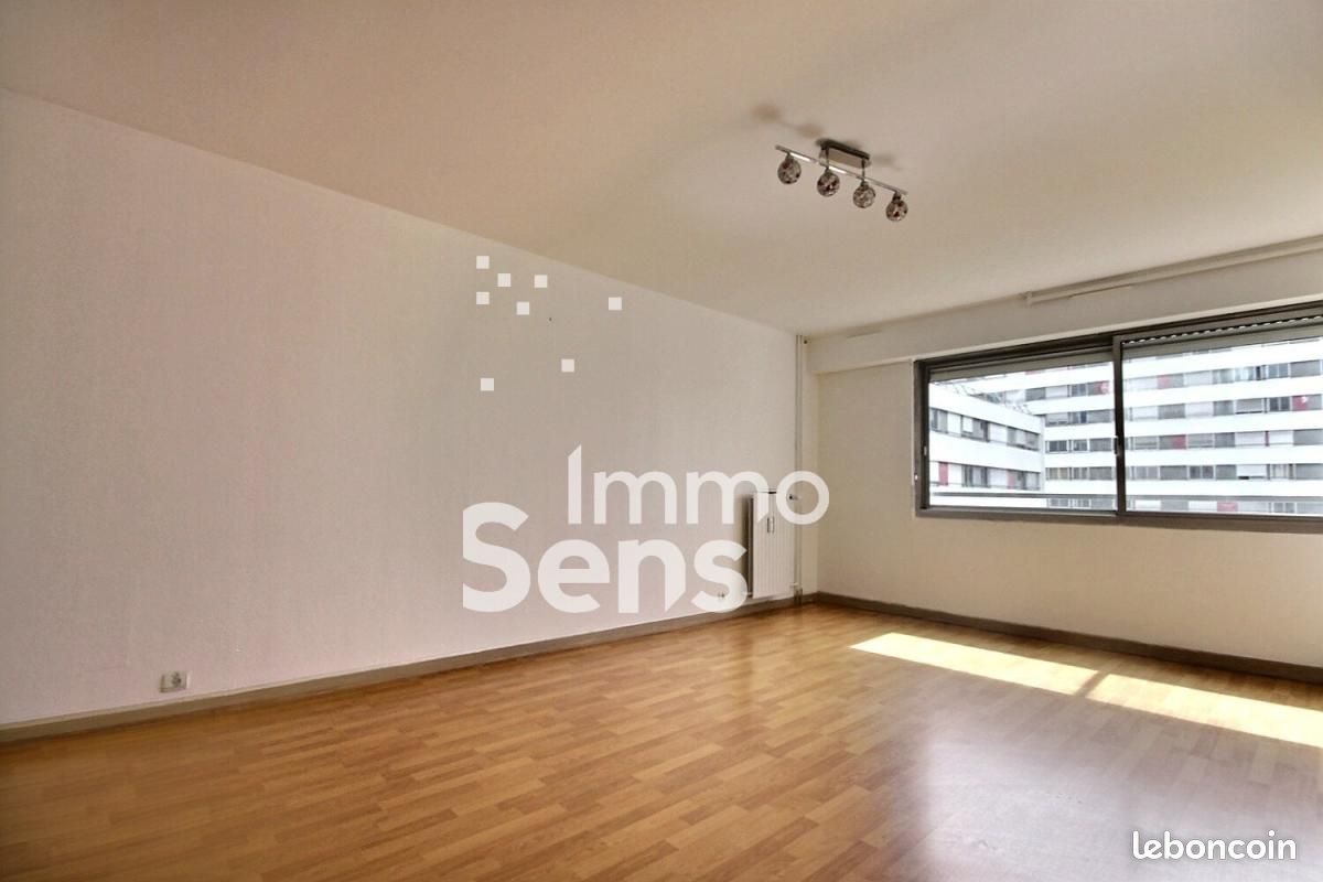 Appartement 4 pièces 97 m² · à Lille · 97 m² · 1 400 €